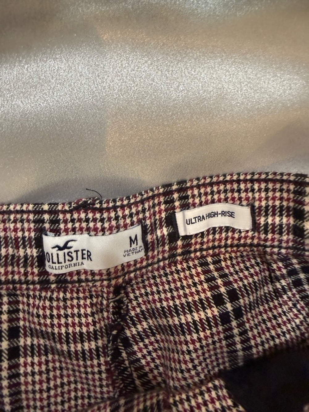 Hollister Pink Plaid Dress Pants - Picture 3 of 7